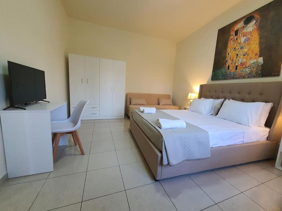 Livas City Relaxing Apartment คอสทาวน์ ภายนอก รูปภาพ